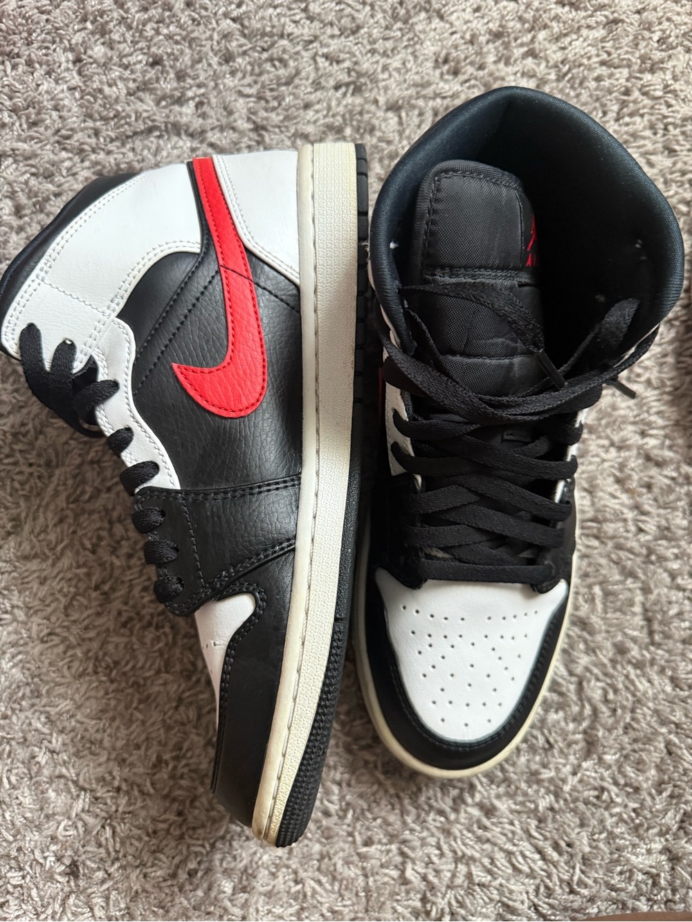 Jordan High-Top Sneakers - Black/White/Red